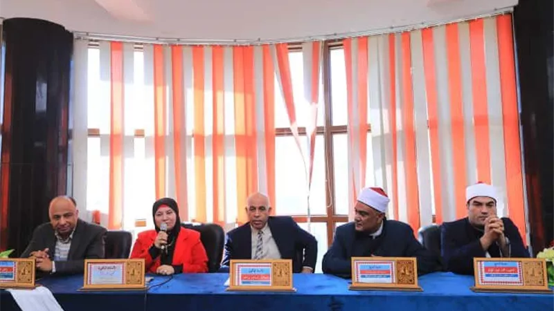 السوشيال ميديا بين البناء والهدم.. ندوة توعوية بحضور رئيس جامعة كفرالشيخ