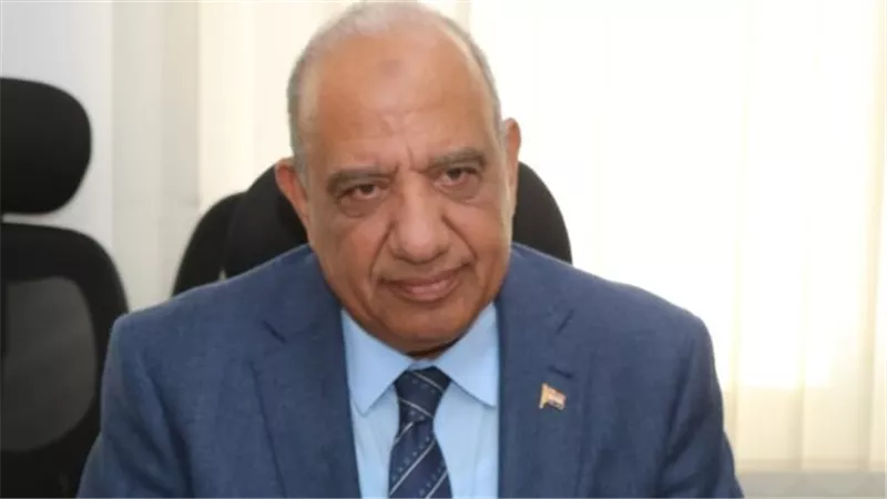 عصمت: 160 مليار جنيه لربط الطاقات المتجددة بالشبكة القومية