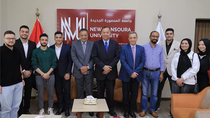 رئيس جامعة المنصورة الجديدة: تعيين الخريجين نموذج للاستثمار في الشباب