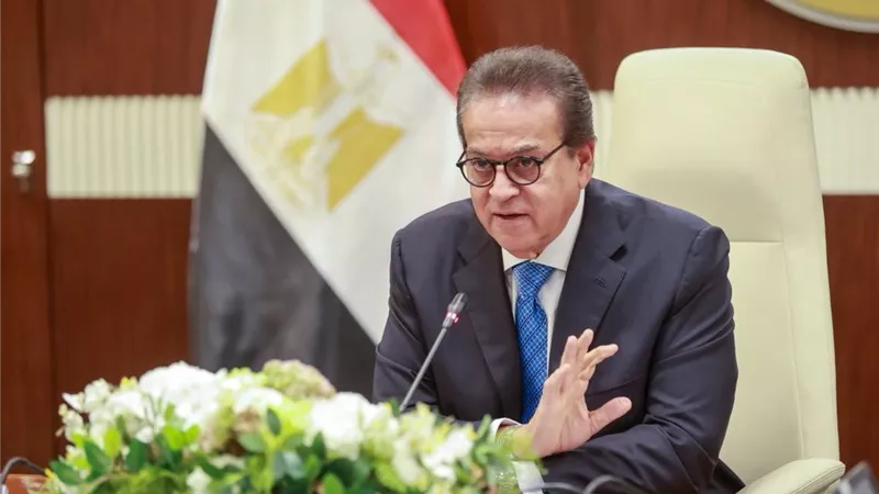 وزير الصحة يوجه بتشكيل لجنة لإعداد النسخة الرابعة من مؤتمر السكان والتنمية