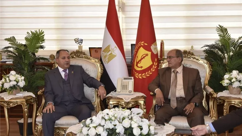محافظ بورسعيد يستقبل رئيس شركة المياه استعدادا لموسم الأمطار