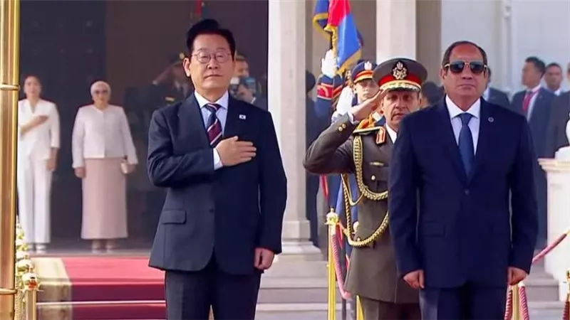 الرئيس السيسي ونظيره الكوري يشهدان توقيع مذكرتي تفاهم في الثقافة والتعليم