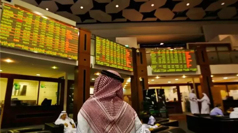 تباين الأسهم الخليجية في ختام تعاملات الخميس.. ارتفاع سعودي وتراجع بالكويت