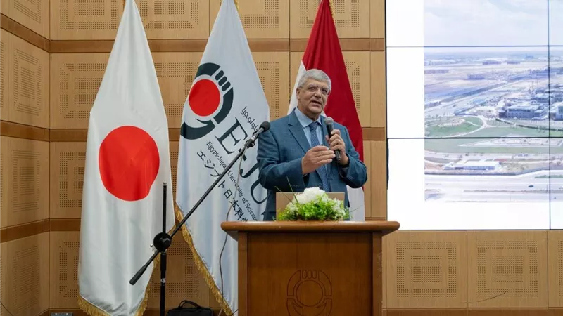 الجامعة المصرية اليابانية تطلق يوم الصناعة لتعزيز الشراكة  في البحث العلمي