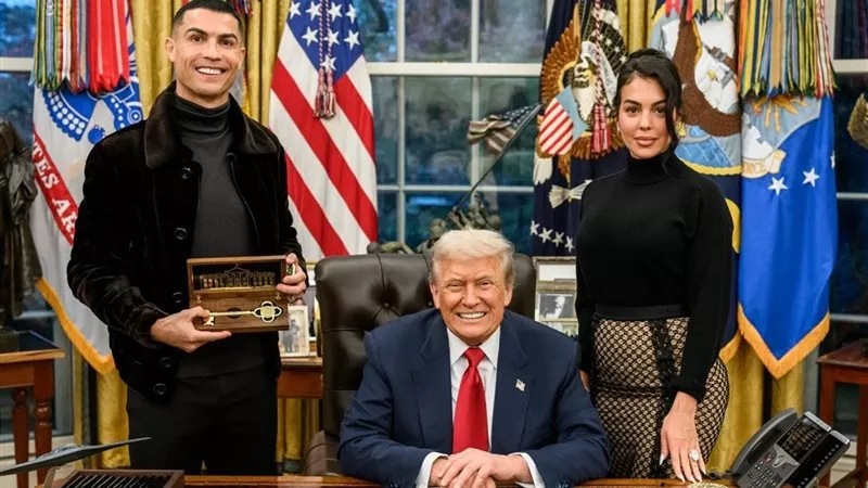 ترامب ينشر فيديو طريفًا مع كريستيانو رونالدو من داخل البيت الأبيض