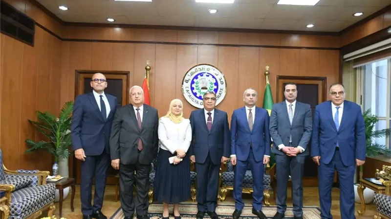 محافظة الدقهلية تتعاون مع البنك الزراعي لتعزيز تمويل المزارعين