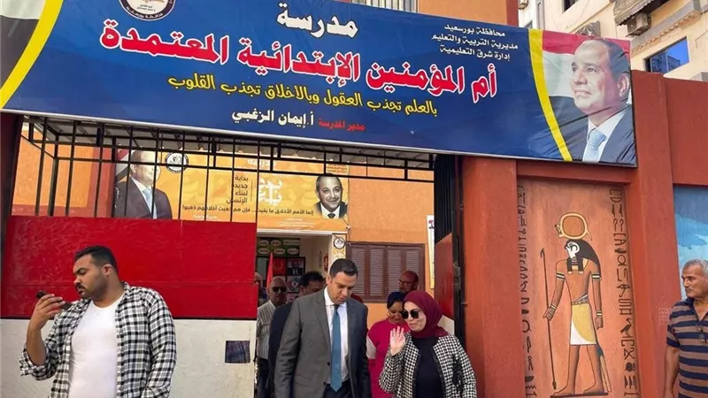 نائب محافظ بورسعيد يتفقد جاهزية اللجان الانتخابية بحيي العرب والشرق 