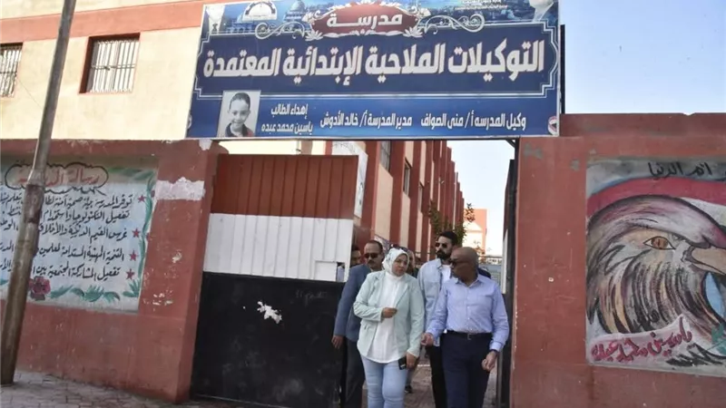 سكرتير عام بورسعيد يتفقد مقار اللجان الانتخابية بالزهور والضواحي 