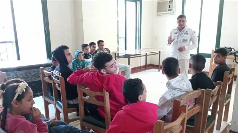 الكوم الأحمر يعزز الوعي.. معسكر كشفي وندوة الأزمات والكوارث لتأهيل الشباب