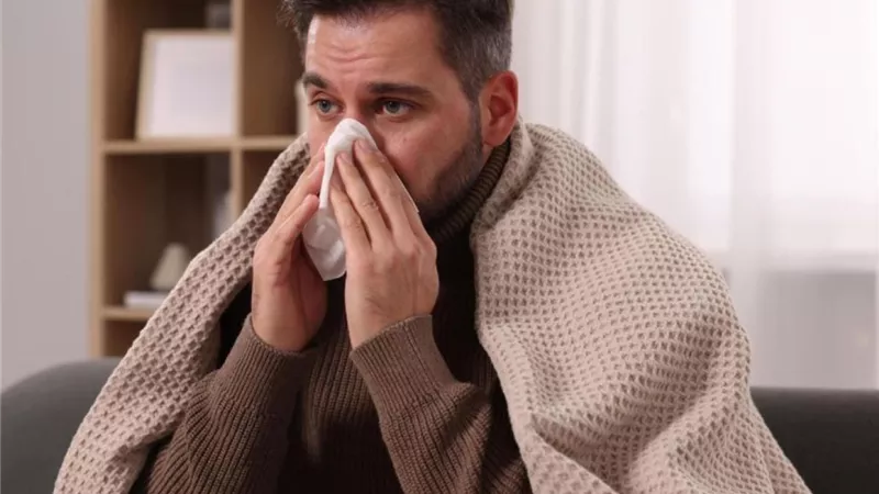 نصائح مهمة.. كيف تحمين نفسك من نزلات البرد مع تكرار موجات الصقيع؟