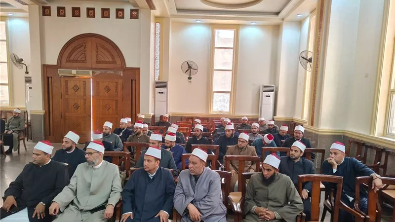 اجتماع حاشد لوكيل وزارة الأوقاف بأئمة أوقاف بورسعيد|تفاصيل