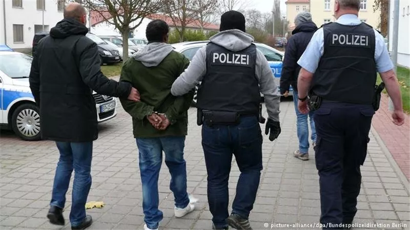 داعش في قلب برلين.. محاكمة شاب سوري متهم بمحاولة قتل سائح إسباني
