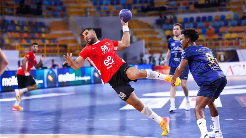 كرة يد: الأهلي يلتقي الطيران والزمالك يصطدم بسبورتنج
