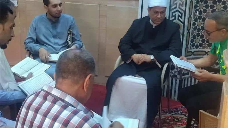 بحضور وكيل الأوقاف.. مساجد بورسعيد تتزين بالمقارئ وحلقات الذكر