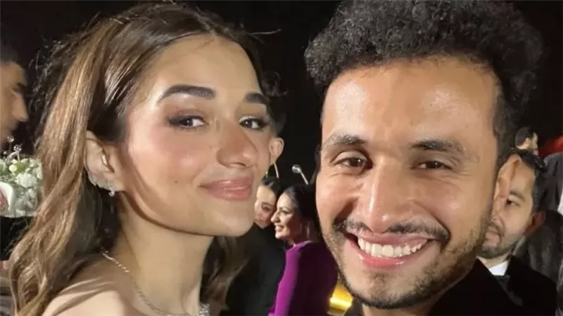 ملك زاهر تحسم ما تردد حول ارتباطها بمصطفى عماد