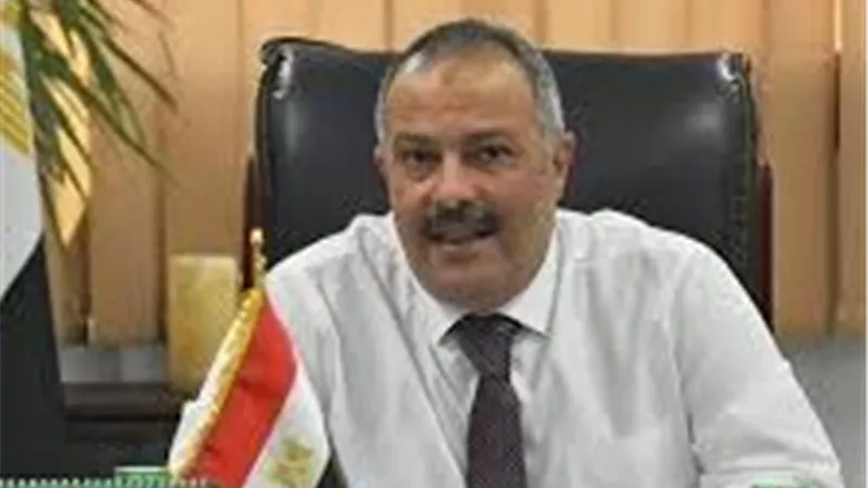 رئيس مياه القناة يستعرض موقف مشروعات الشركة ببورسعيد