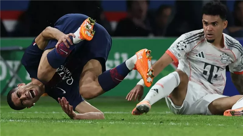 قرار تأديبي ضد دياز بعد تدخله العنيف على حكيمي في دوري أبطال أوروبا