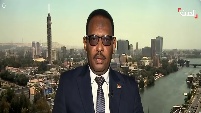 محلل عسكري سوداني: تحركات الجيش متعددة المحاور تضعف الدعم السريع| فيديو