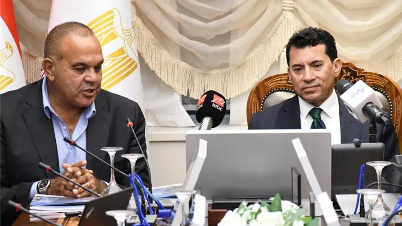 وزير الرياضة يتابع فعاليات المؤتمر الدولي للحد من الغرق