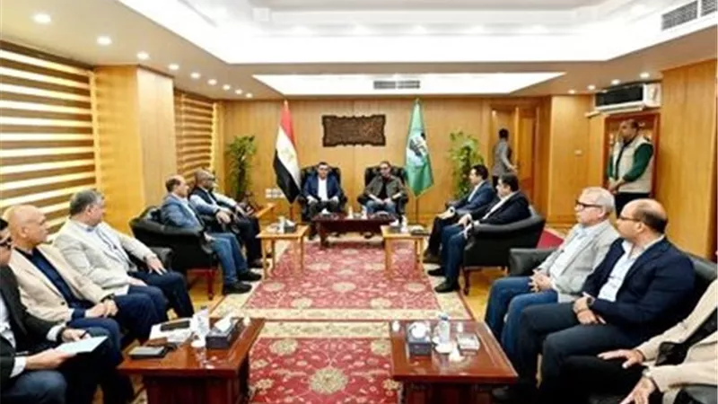 وزير الإسكان يزور الفيوم لمتابعة مشروعات 
