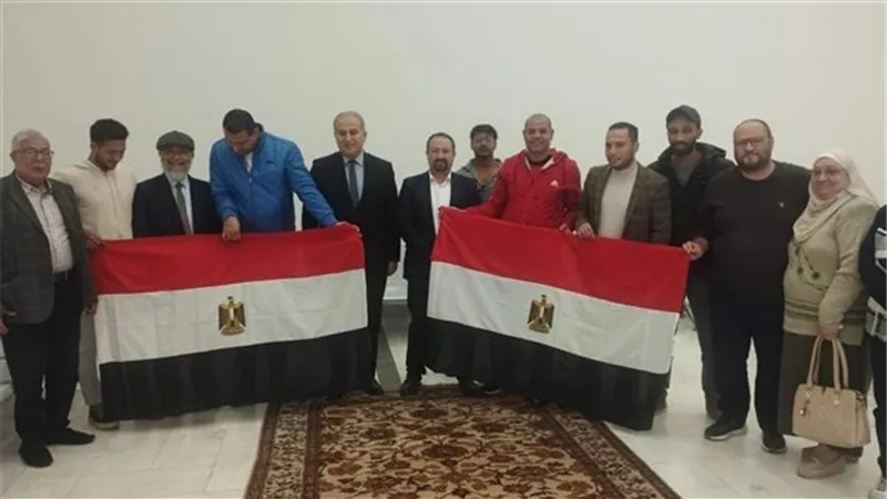 استمرار توافد المصريين في الخارج للإدلاء بأصواتهم بـ