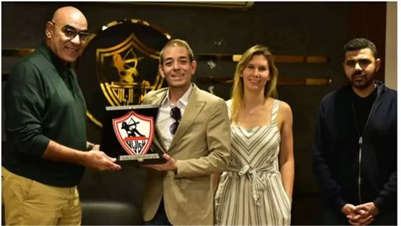 قبل مواجهة زيسكو.. الزمالك يستقبل مدير معهد برشلونة sbi | تفاصيل 