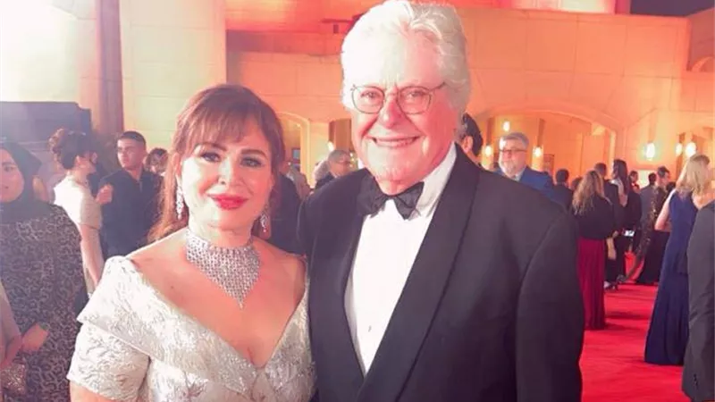 صوت هند أبكانى.. رسالة إلهام شاهين إلى حسين فهمي بشأن«القاهرة السينمائي»