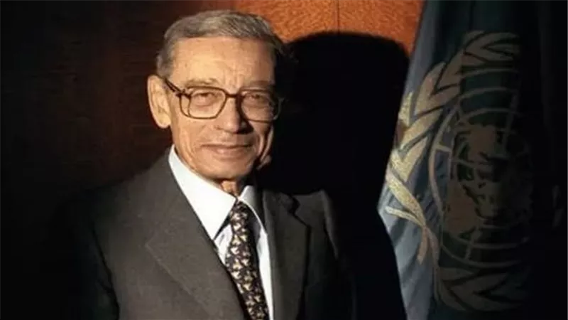 بطرس بطرس غالي.. أول مصري يصعد إلى قمة الدبلوماسية الدولية