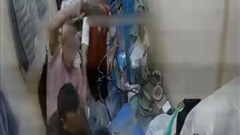 أمن أسيوط يبحث مقطع فيديو اعتداء شخص على صبي مكوجي 
