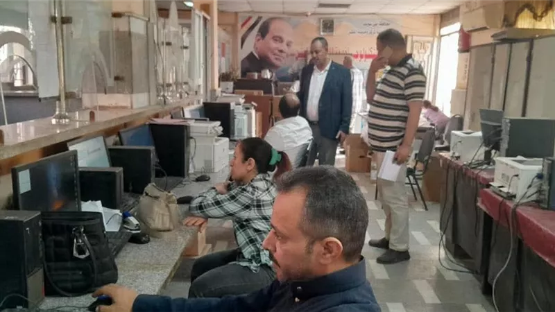 مركز الفشن يتجه نحو الرقمنة.. حسم ملفات التصالح عبر المركز التكنولوجي 