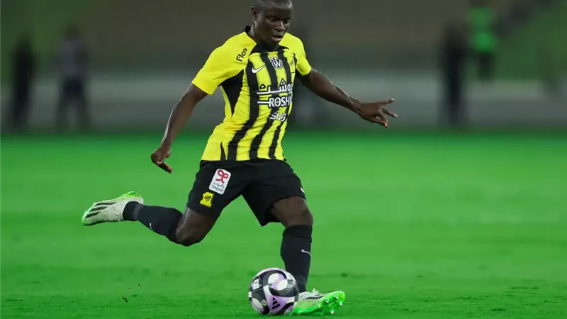 اتحاد جدة يكثف مفاوضاته لتمديد عقد نجولو كانتي