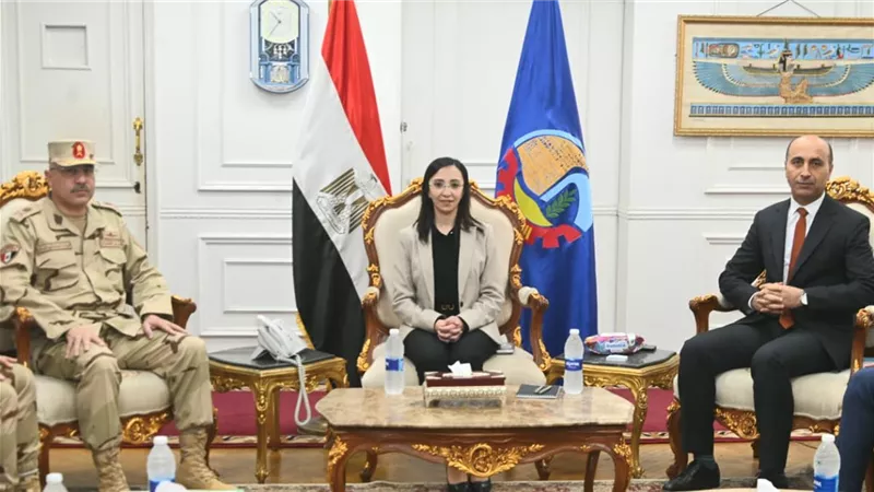 رئيس جامعة دمنهور يشهد احتفالية تكريم أسر الشهداء ومصابي العمليات الحربية