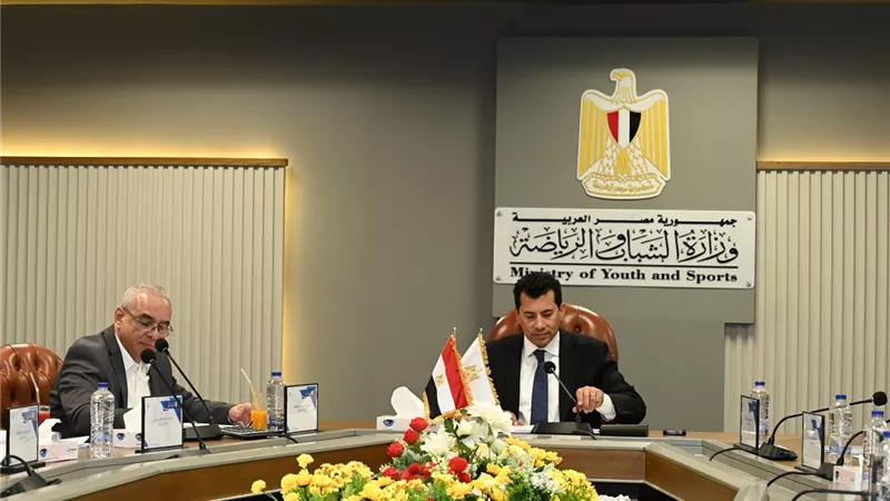 وزير الشباب يترأس اجتماع مجلس إدارة صندوق التمويل الأهلي