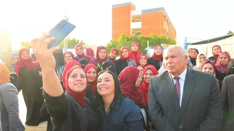 وزير التضامن تلتقي الرائدات الاجتماعيات بمحافظة الوادي الجديد 