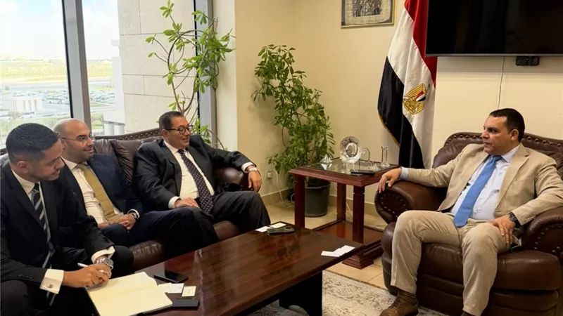 إتاحة حلول تمويلية من بنك دبى الوطنى للشركات المصرية