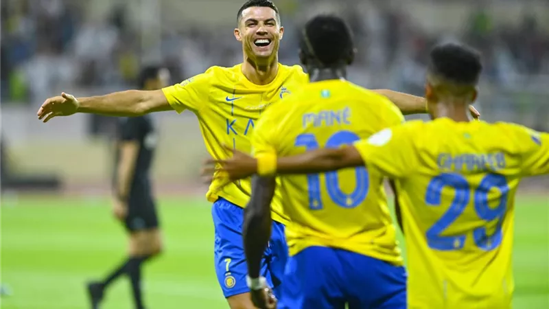 دونجا يُشارك في خسارة النجمة أمام النصر.. نتائج مباريات الدوري السعودي 