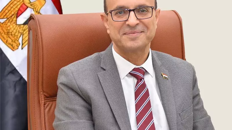 أحمد المنشاوي يهنئ الأنبا يؤانس بسيامته مطرانًا لإيبارشية أسيوط