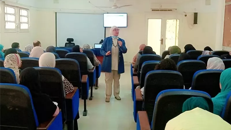 تدريب 45 مسؤولا بالقطاع الصحي في الفيوم على مشروعات تحسين المنشآت الطبية