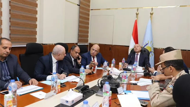 انتخابات البرلمان.. اجتماع موسع بغرفة العمليات المركزية بمحافظة القاهرة
