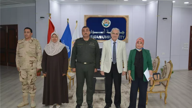 رئيس جامعة أسوان: تسريع إجراءات الكشف الطبي لذوي الإعاقة 