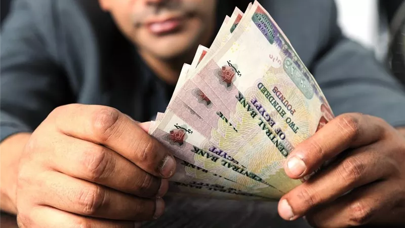 انتعاشة بجيوب المصريين.. 8.5 مليار جنيه مشتريات بالتقسيط في شهر واحد