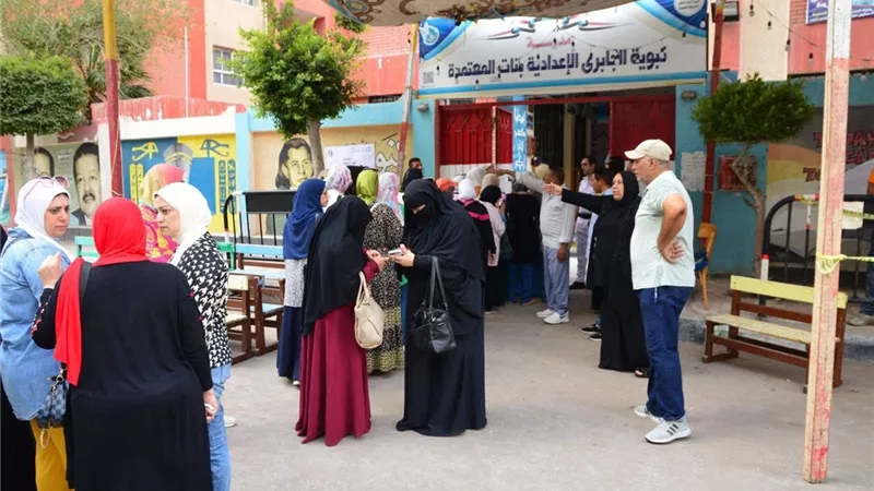 وزراء يتصدرون الصفوف الأولى في أول ساعات انتخابات النواب 2025