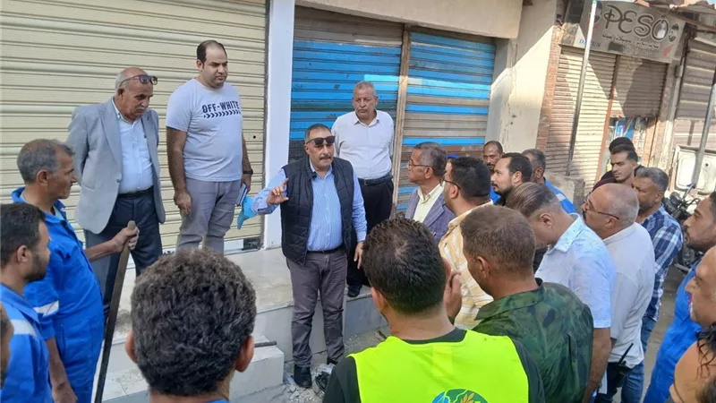 رئيس مياه القناة يتابع تأمين اللجان الانتخابية أثناء عملية التصويت