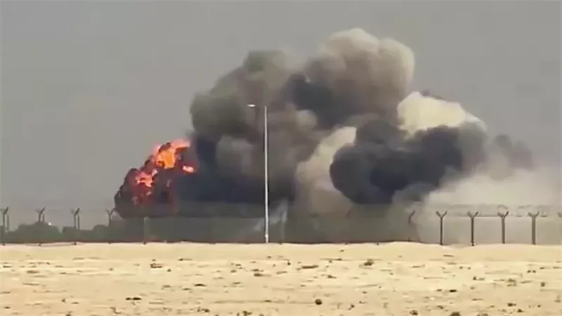 أول رد من شركة «تيجاس» على حادث تحطم مقاتلة الهند في دبي
