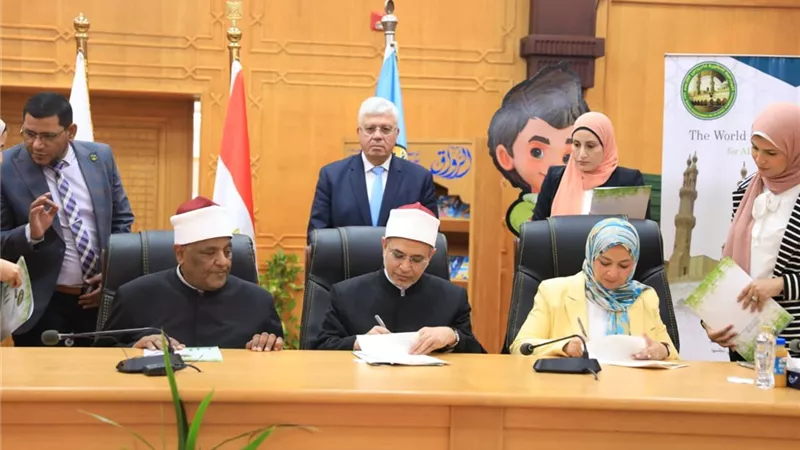 وزير التعليم العالي: تعاون مع الأزهر لتطوير اقتصاد المعرفة ودعم الابتكار 