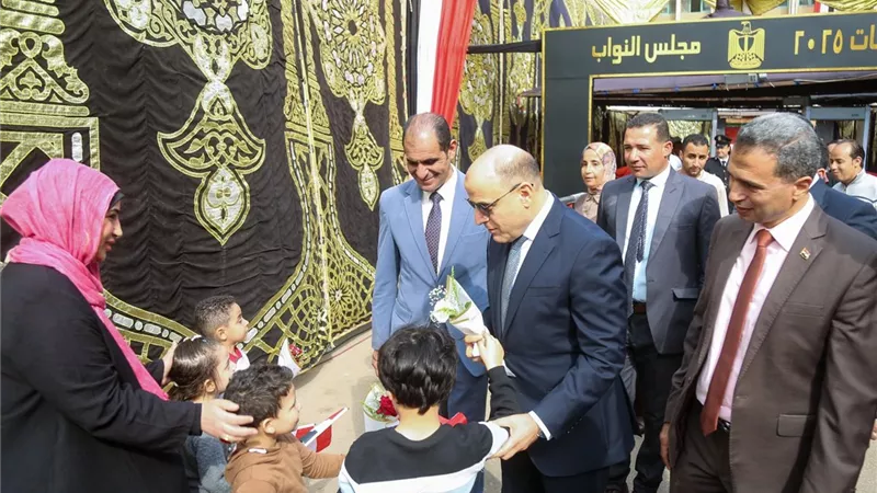 محافظ كفرالشيخ يطمئن على سير العملية الانتخابية| صور 
