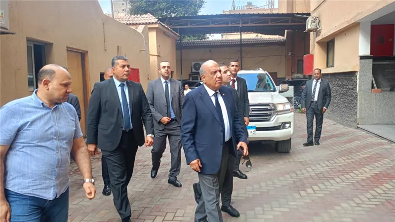 وزير الكهرباء: المتابعة الميدانية لخطة العمل ضرورة لرفع معدلات الأداء