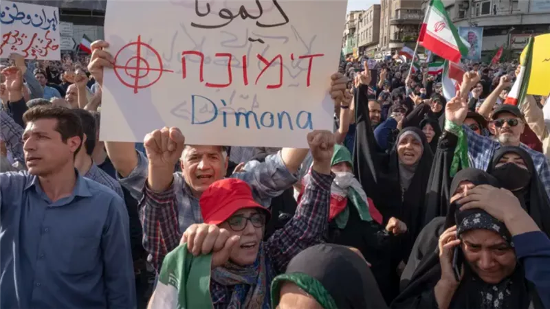 معاريف: هل يتبع حزب الله «الصبر الاستراتيجي» في الرد على إسرائيل؟