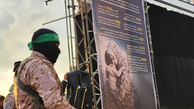 إعلام عبري: مصر وتركيا عرضتا على حماس البقاء بغزة «كمدنيين»