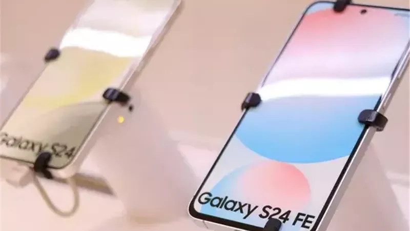 أداء وجودة.. أفضل 6 هواتف متوسطة الفئة من سامسونج في 2025